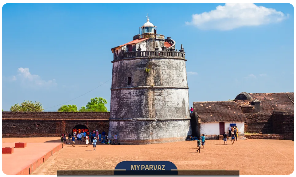 قلعه آگوادا (Aguada Fort): دژ پرتغالی با چشم‌انداز دریای عرب